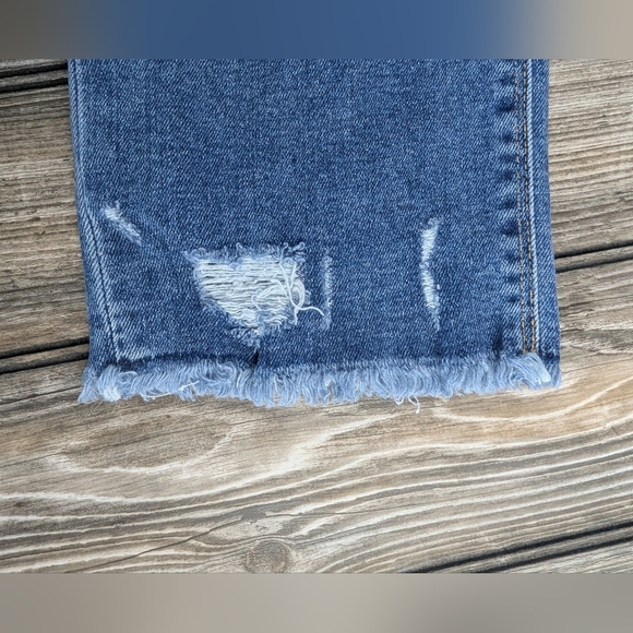 Hudson Los Angeles Size 28 Jeans With Ragged Hem And Distressing - Picture 5 of 13